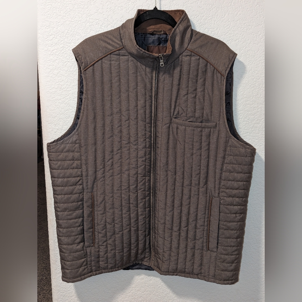 Tasso Elba XL Vest Brownish Gray with Brown suede Piping and Collar